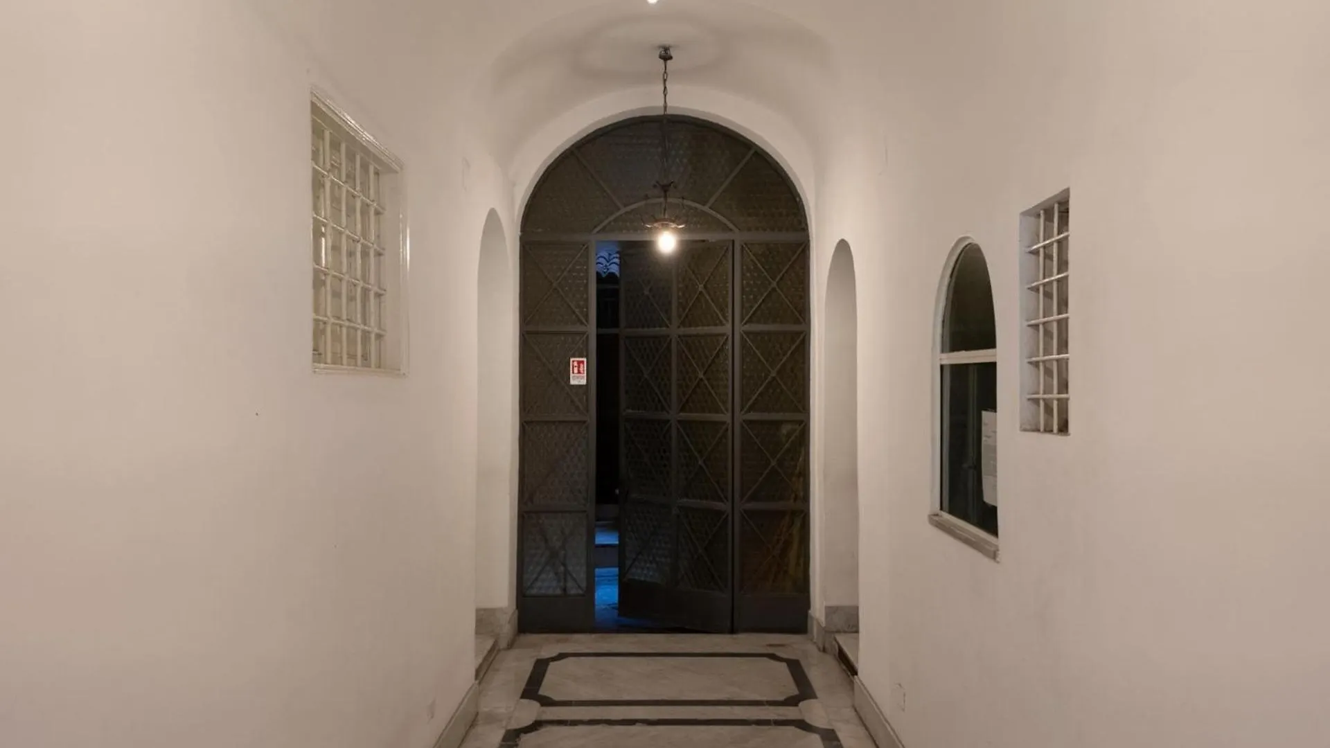 The Best Rent - Spacious Two-Bedroom Apartment In Old Town Rome
