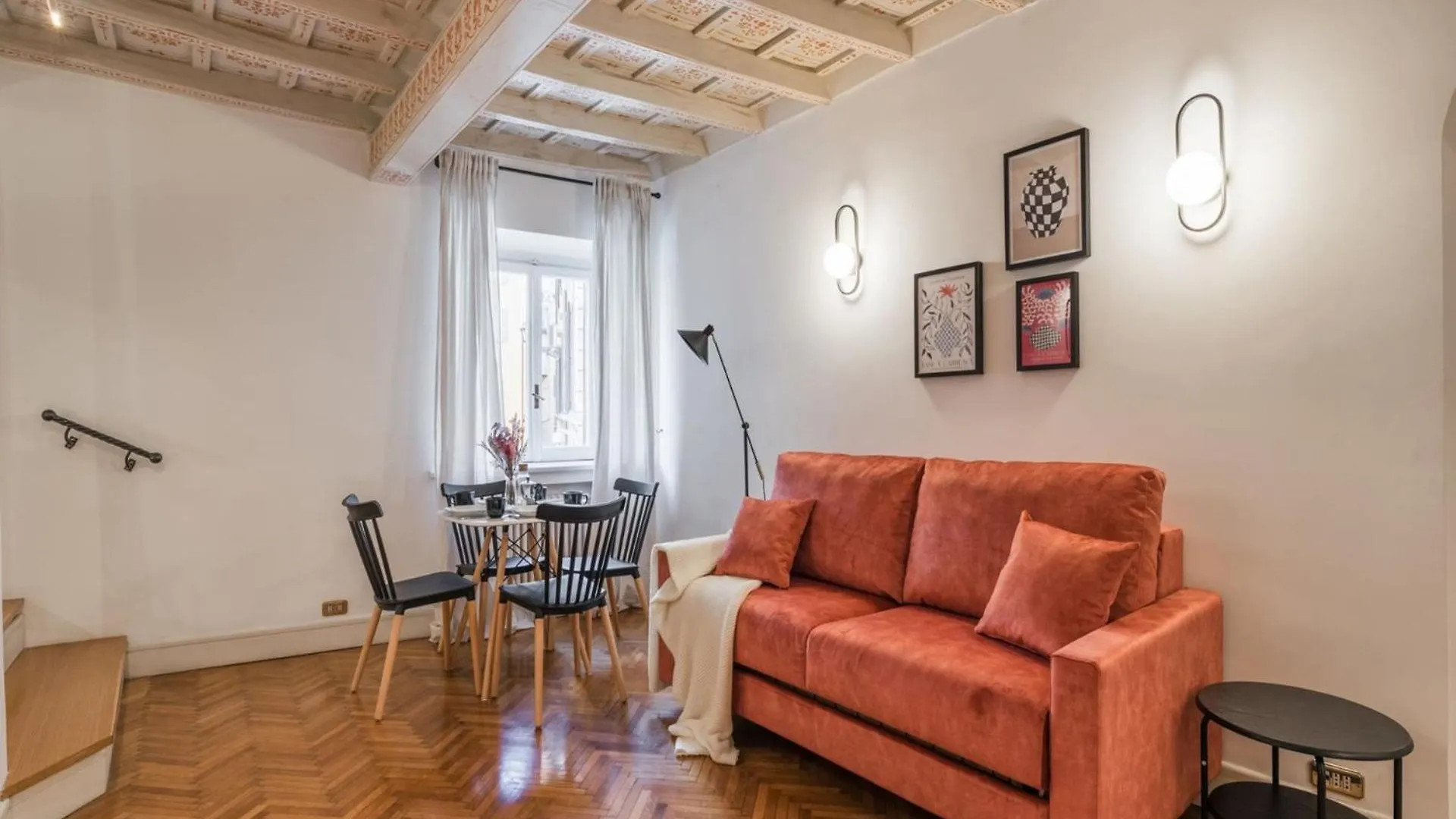 The Best Rent - Spacious Two-Bedroom Apartment In Old Town Rome 0*,  Italy