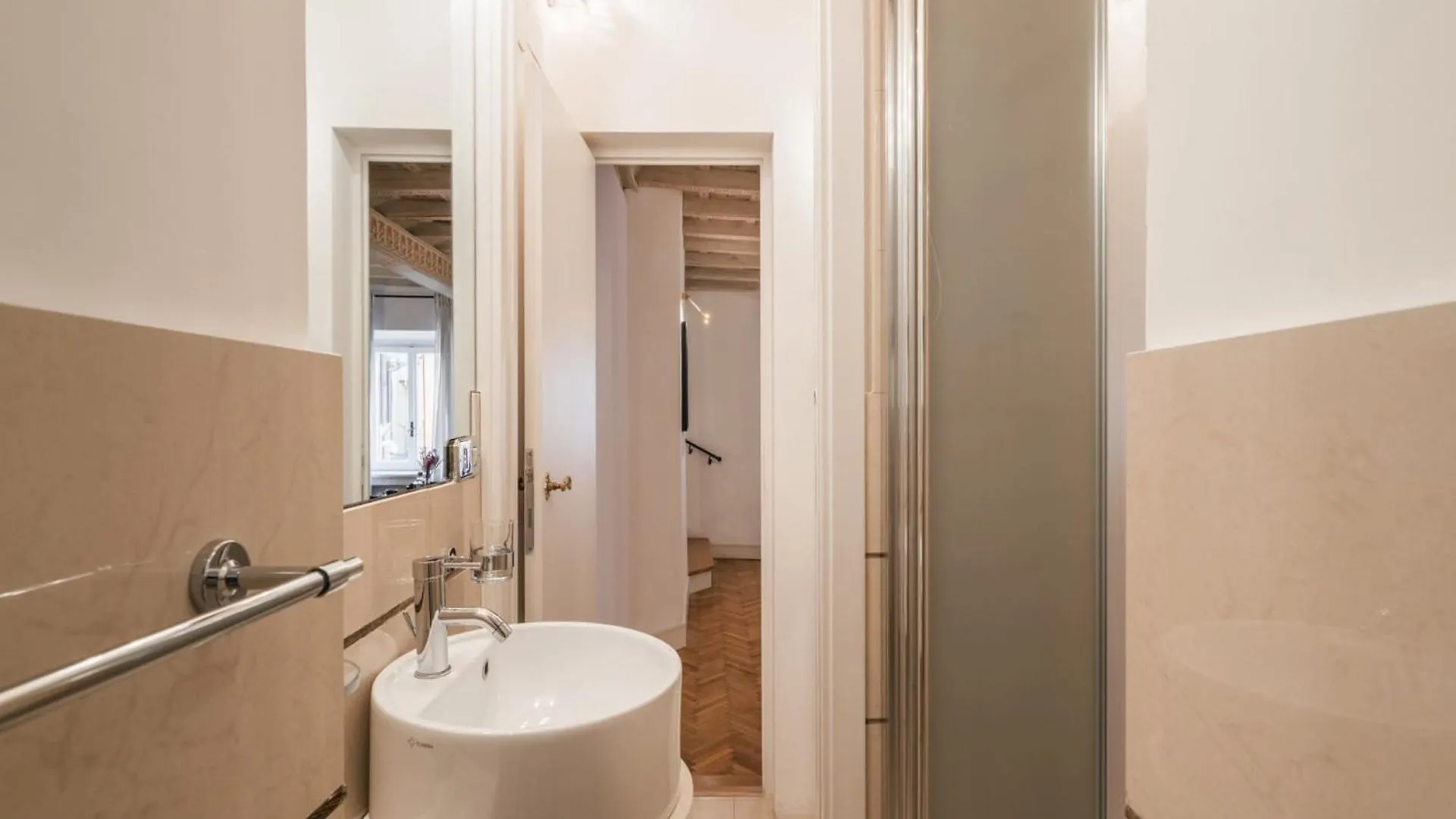 The Best Rent - Spacious Two-Bedroom Apartment In Old Town Rom 0*,