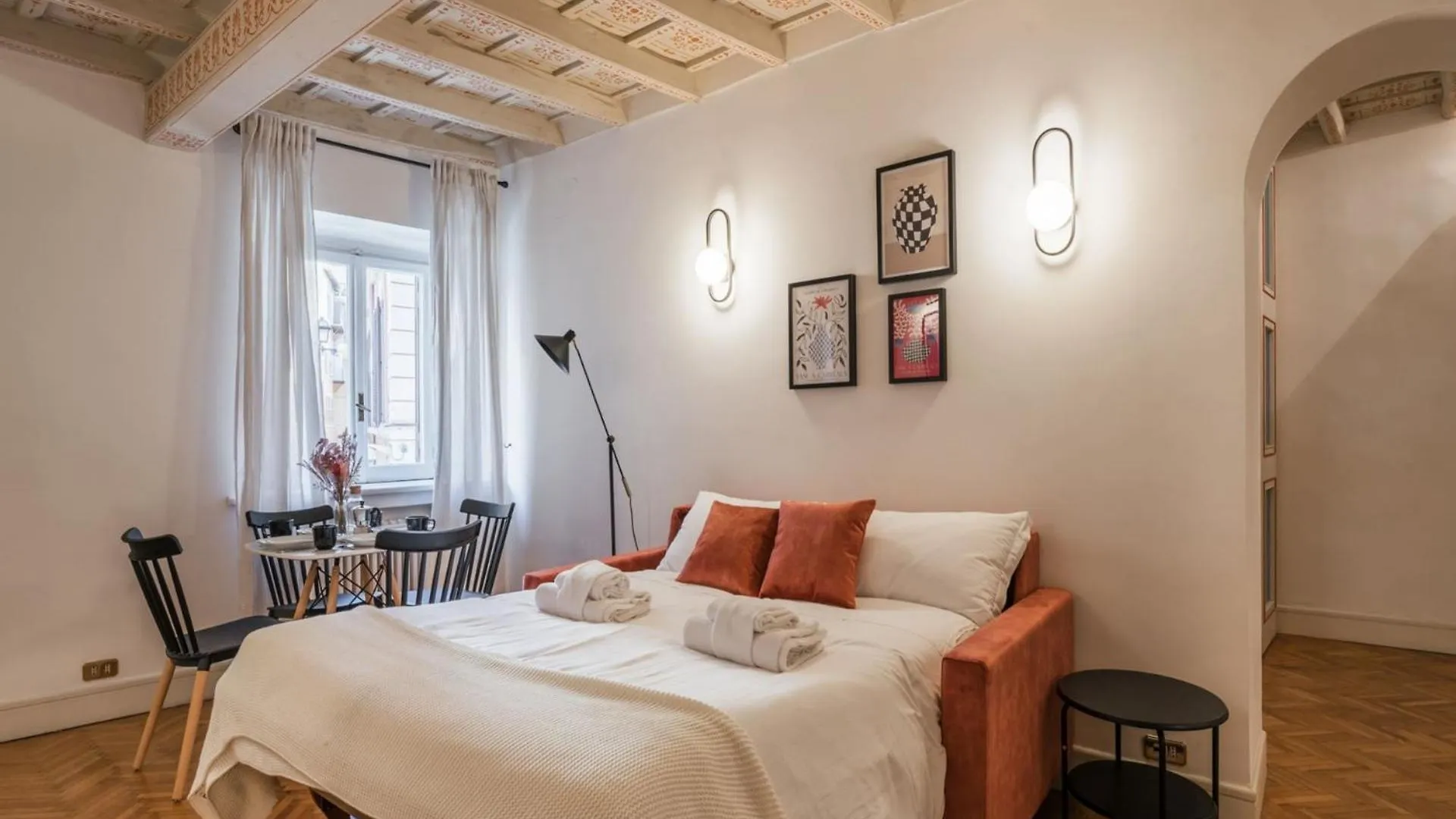 The Best Rent - Spacious Two-Bedroom Apartment In Old Town Rome